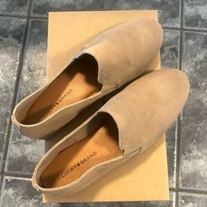 Lucky Brand suede Flats